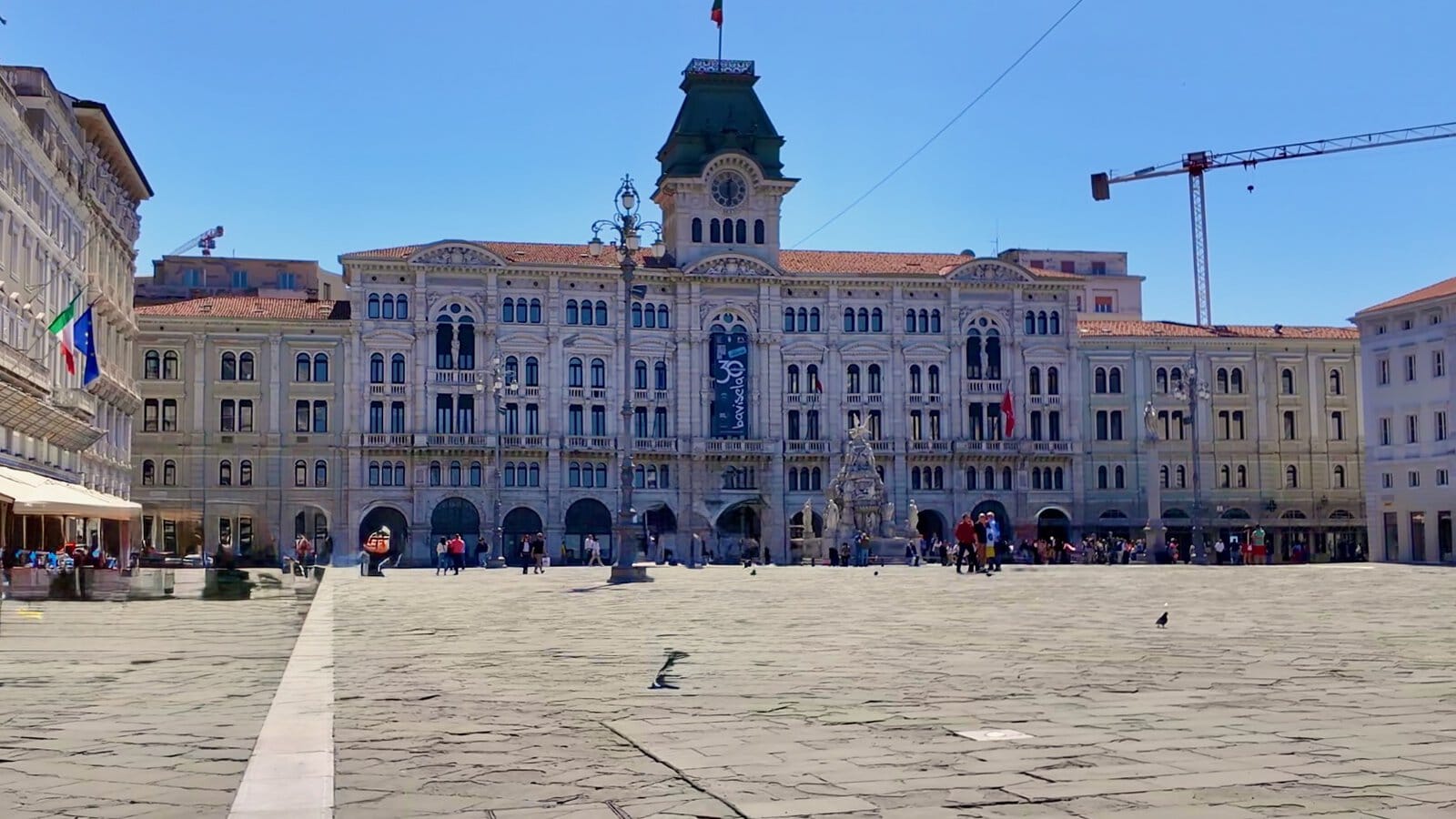 Piazza Unità d’Italia in Trieste, opening towards the sea